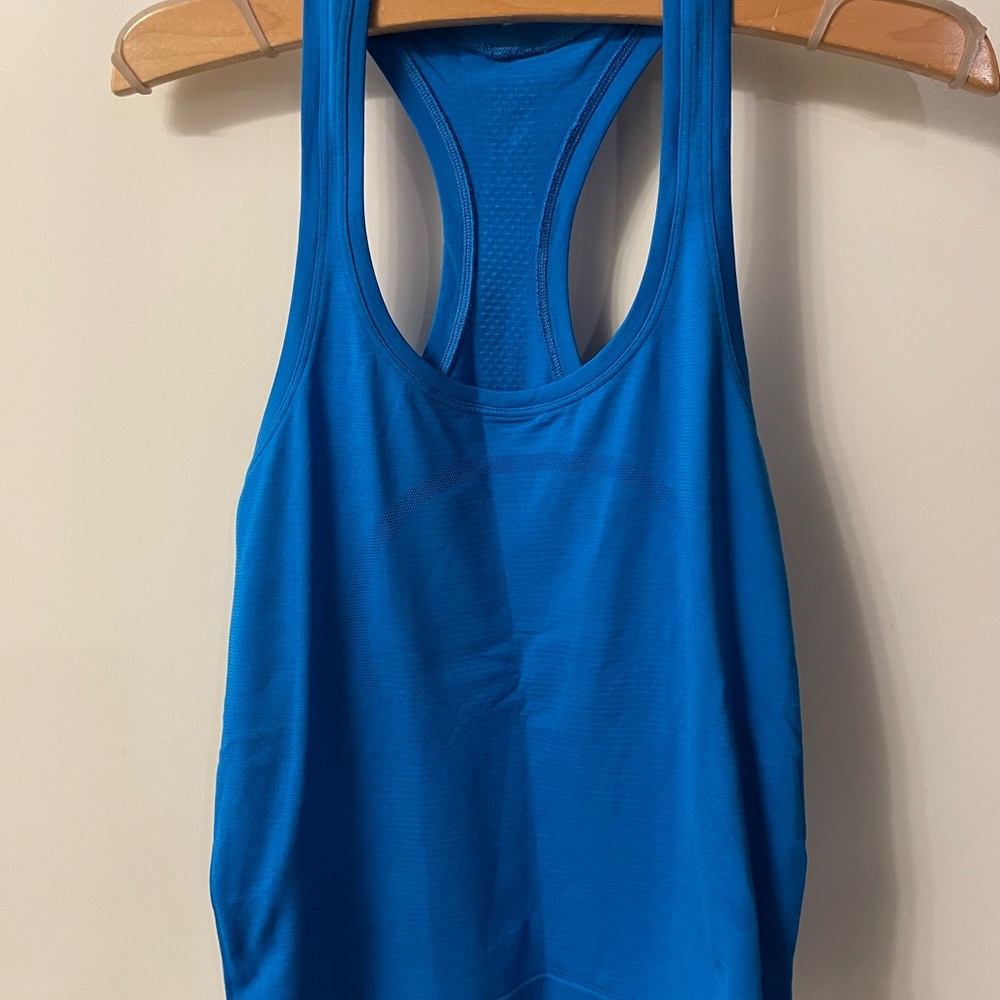 Lululemon Athletica Blue Sleeveless Tank Top